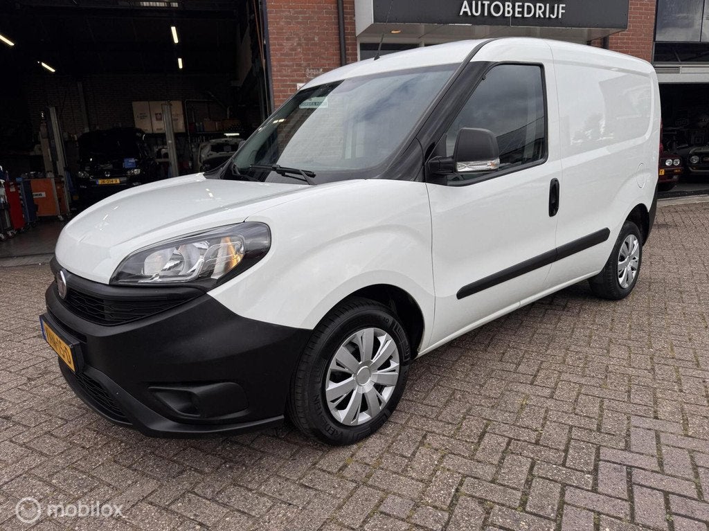 Fiat Doblò Cargo 1.6 MJ L1H1 128000 km ! Euro 6, Auto's, 1414 kg, Euro 6, 4 cilinders, Wit