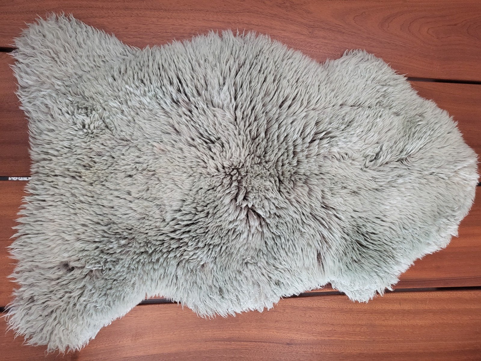 ESBECO Schapenvacht - Grijsgroen, Gebruikt, 50 tot 100 cm, Scandinavisch, Landelijk, Modern, Groen