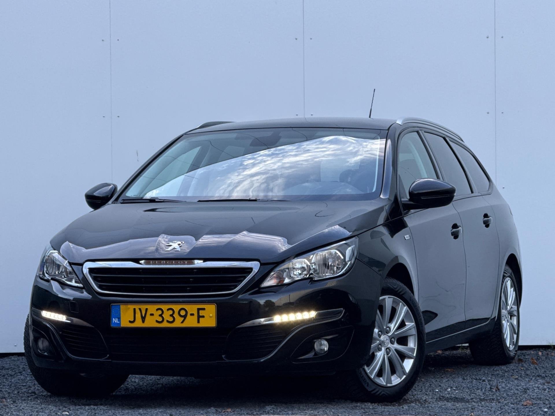 Volvo V60 1.6 D2 Momentum | 2014 |, Auto's, Voorwielaandrijving, Euro 5, Stof, Gebruikt