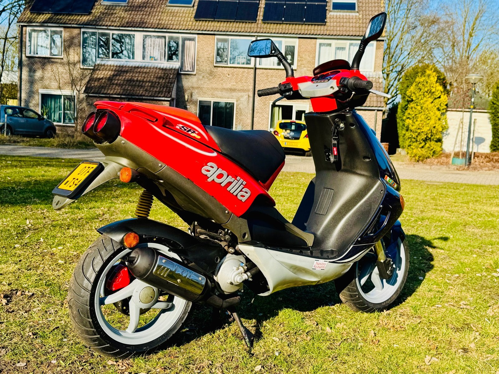 Aprilia SR Rossifumi - Collectors item, origineel, zeldzaam, Fietsen en Brommers, Ophalen, Tweetakt, Maximaal 45 km/u, SR 50