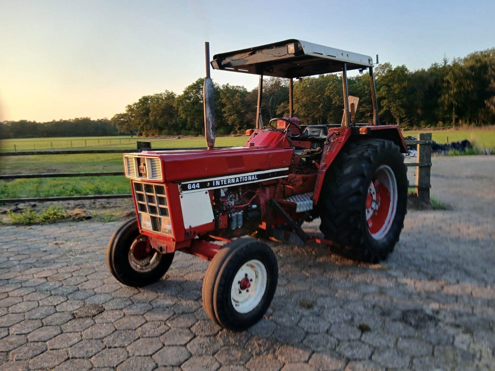 international 644, Ophalen, Gebruikt, Tot 80 Pk, Case IH