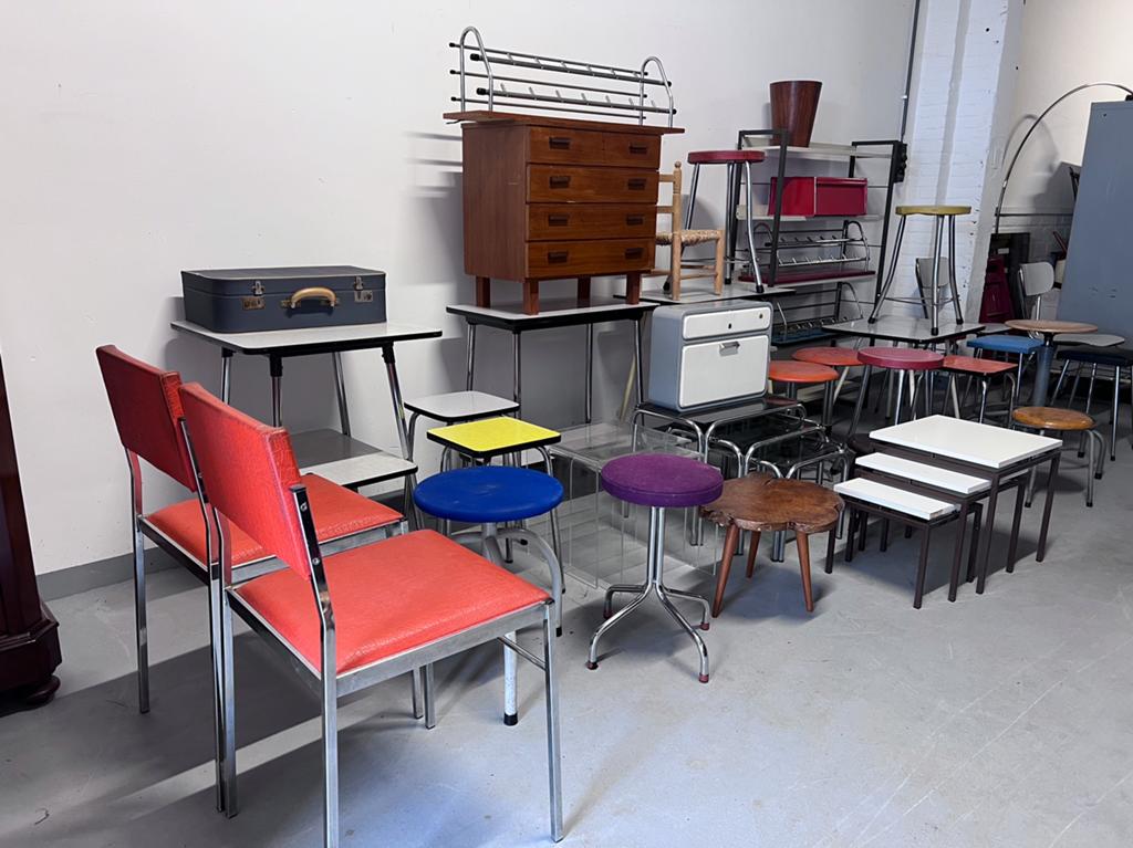 Partij retro vintage handel, Ophalen, Zo goed als nieuw