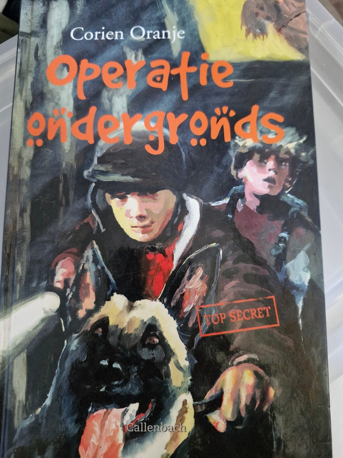Operatie Ondergronds - Corien Oranje (Callenbach), Ophalen of Verzenden