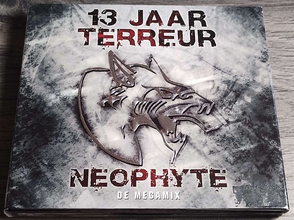 Neophyte ‎– 13 Jaar Terreur - De Megamix [2 CD], Cd's en Dvd's, Cd's | Dance en House, Ophalen of Verzenden, Zo goed als nieuw