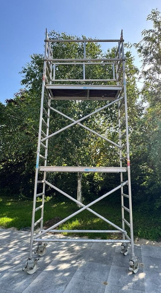 EuroScaffold Rolsteiger – Smal Model, Doe-het-zelf en Verbouw, Steigers, Zo goed als nieuw, Rolsteiger of Kamersteiger, 5 meter of hoger