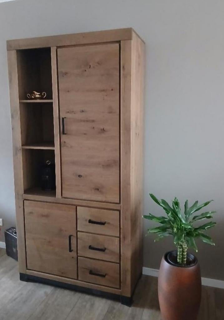 De bommel meubelen indiana kast zgan, Ophalen, Zo goed als nieuw, 25 tot 50 cm