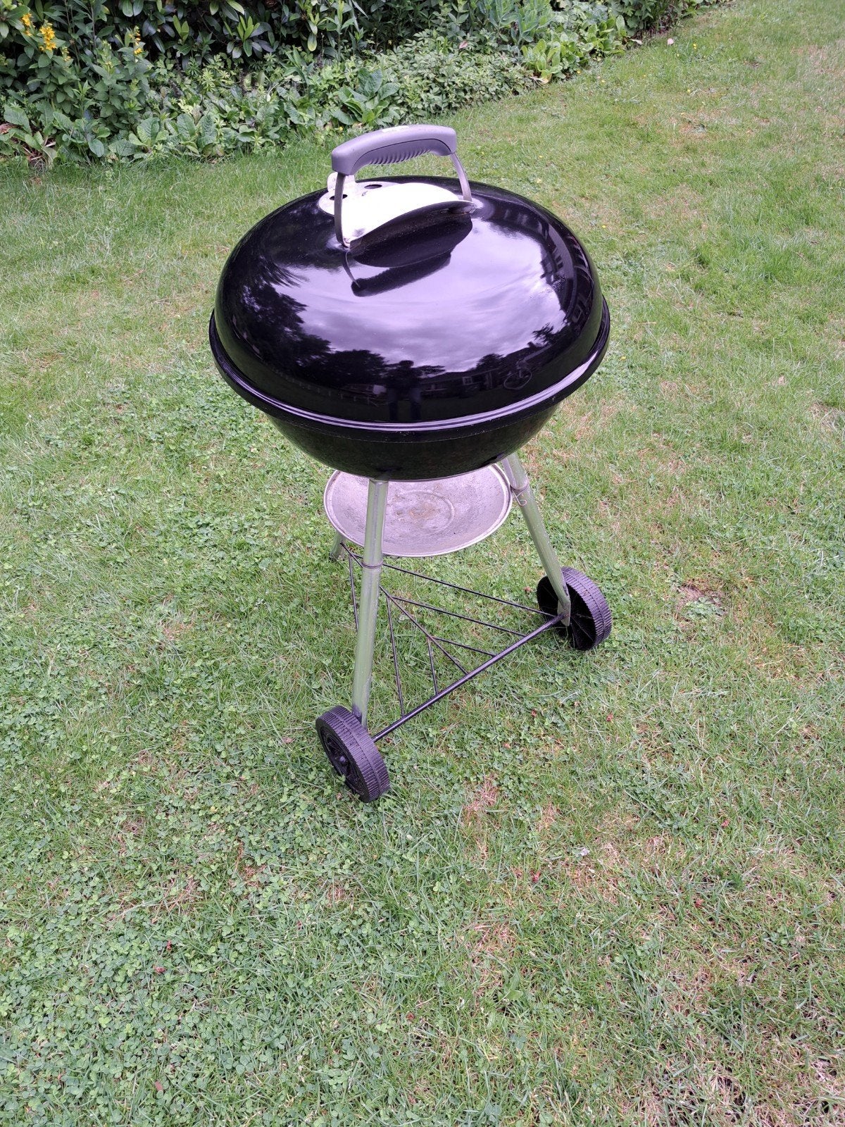 Weber Compact Kettle Houtskoolbarbecue - Zwart, Ophalen, Gebruikt, Weber