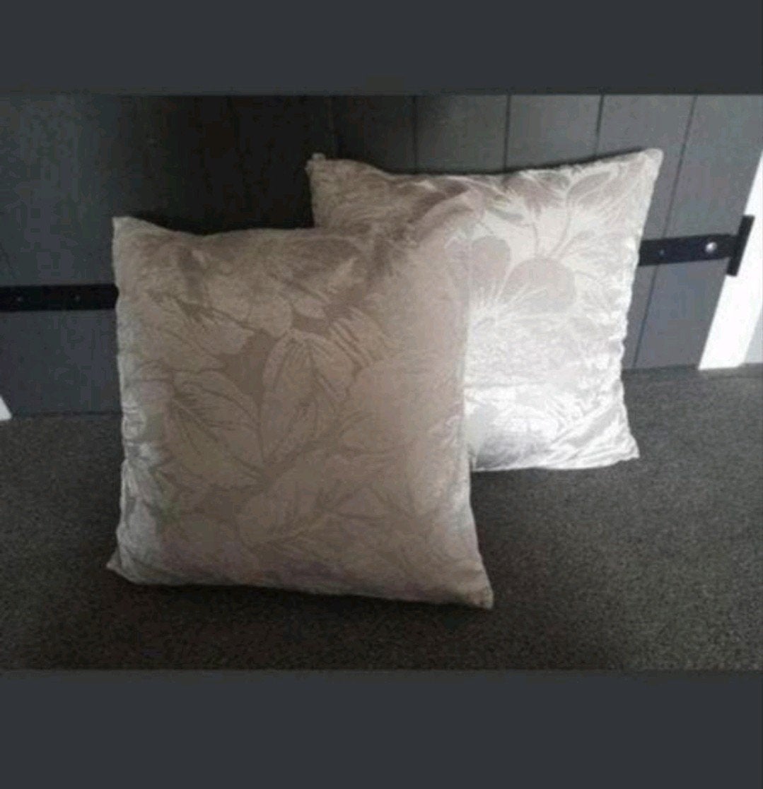 Sierkussen taupe sjiek hotel sjiek, Ophalen of Verzenden, Zo goed als nieuw, Vierkant