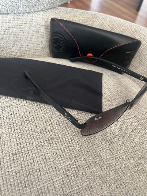 Ray-Ban Zonnebril RB3457 Zwart met Hoesje, Zonnebril, Zwart, Ophalen of Verzenden, Zo goed als nieuw
