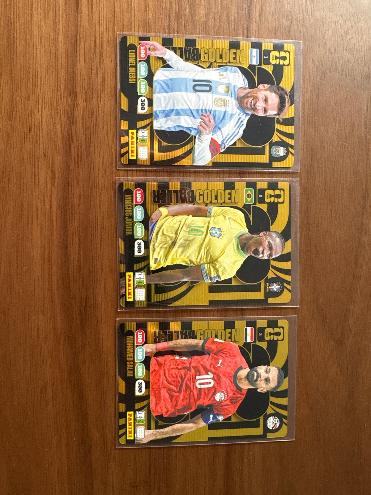 Panini Golden Baller adrenalyn Messi, Vinicius, S, Ophalen of Verzenden, Zo goed als nieuw, Meerdere plaatjes