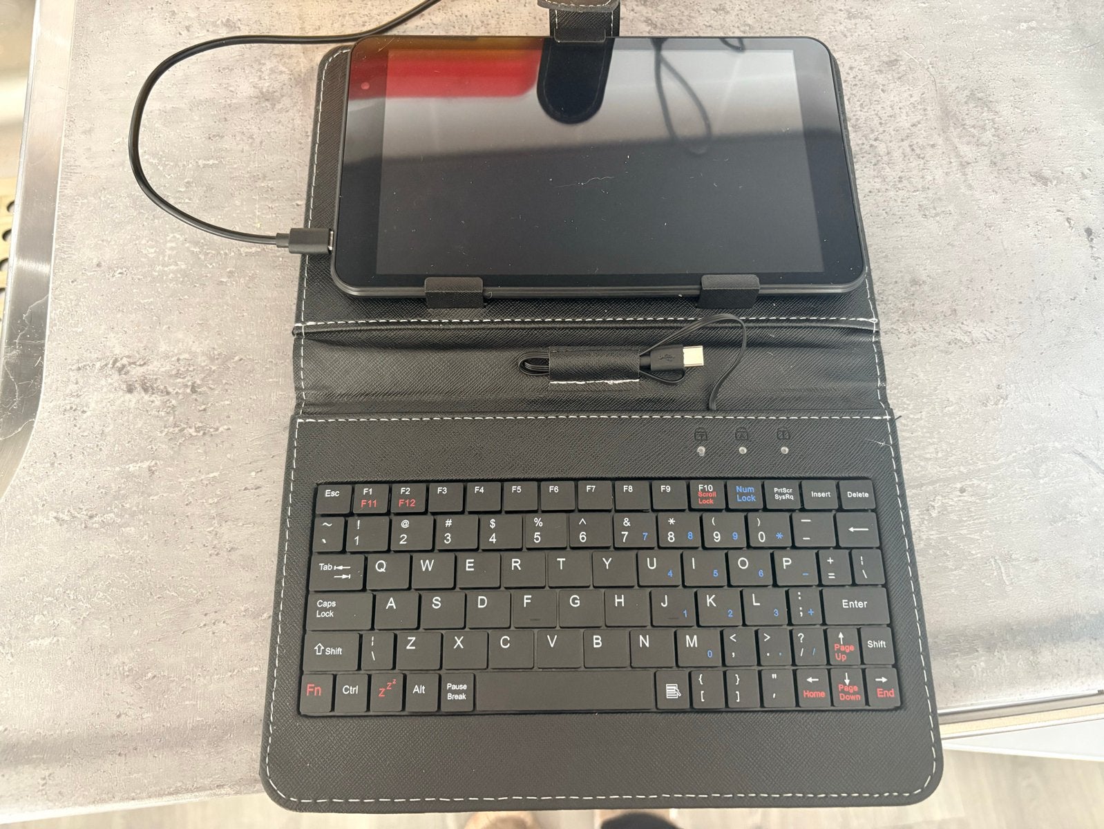 NHA Tablet 8 inch met toetsenbord, hoesje en oortjes, 32 GB, 8 inch, Nieuw, Ophalen of Verzenden