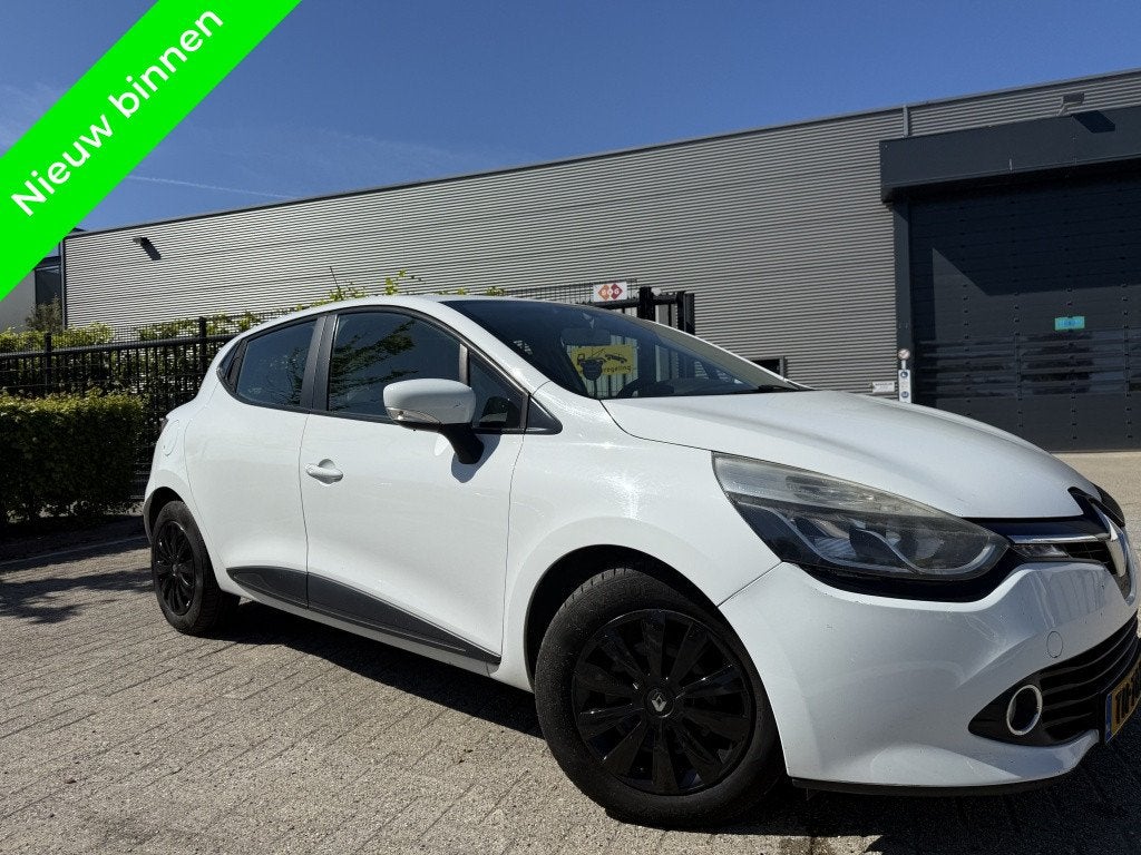 Renault Clio 1.5 dCi Authentique Navi/Cruise/Parks/Airco, Euro 5, Gebruikt, 4 cilinders, 96 €/maand
