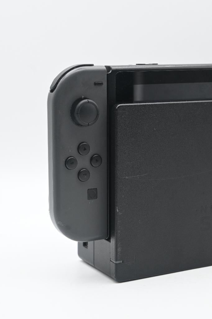 Nintendo Switch 32GB, Spelcomputers en Games, Spelcomputers | Nintendo Switch, -, Ophalen of Verzenden, Zo goed als nieuw, Info@buy-sell.nl