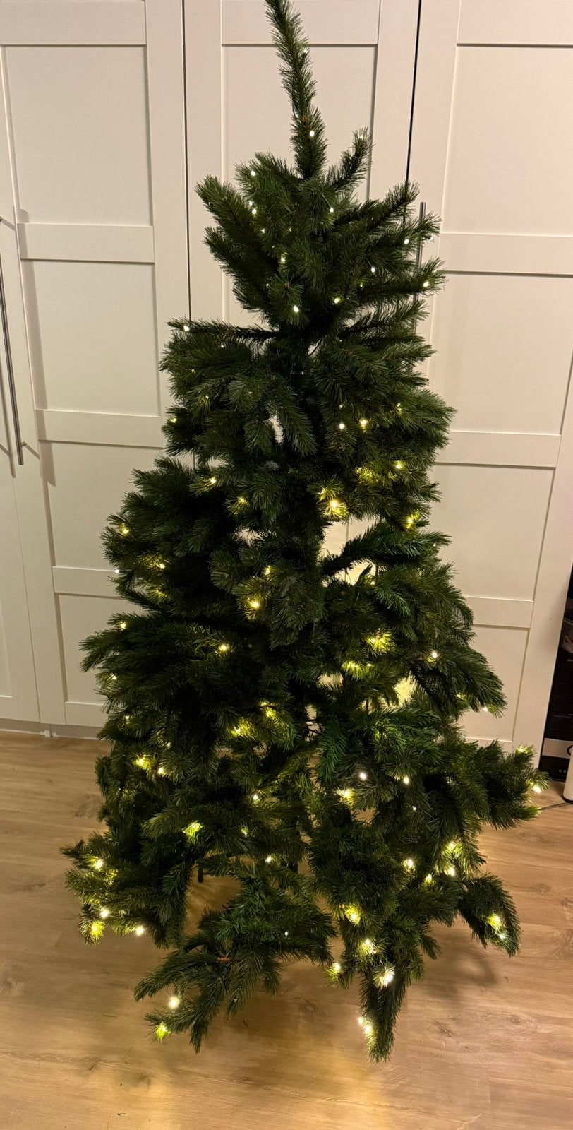 Kerstboom incl lampjes, Ophalen, Zo goed als nieuw
