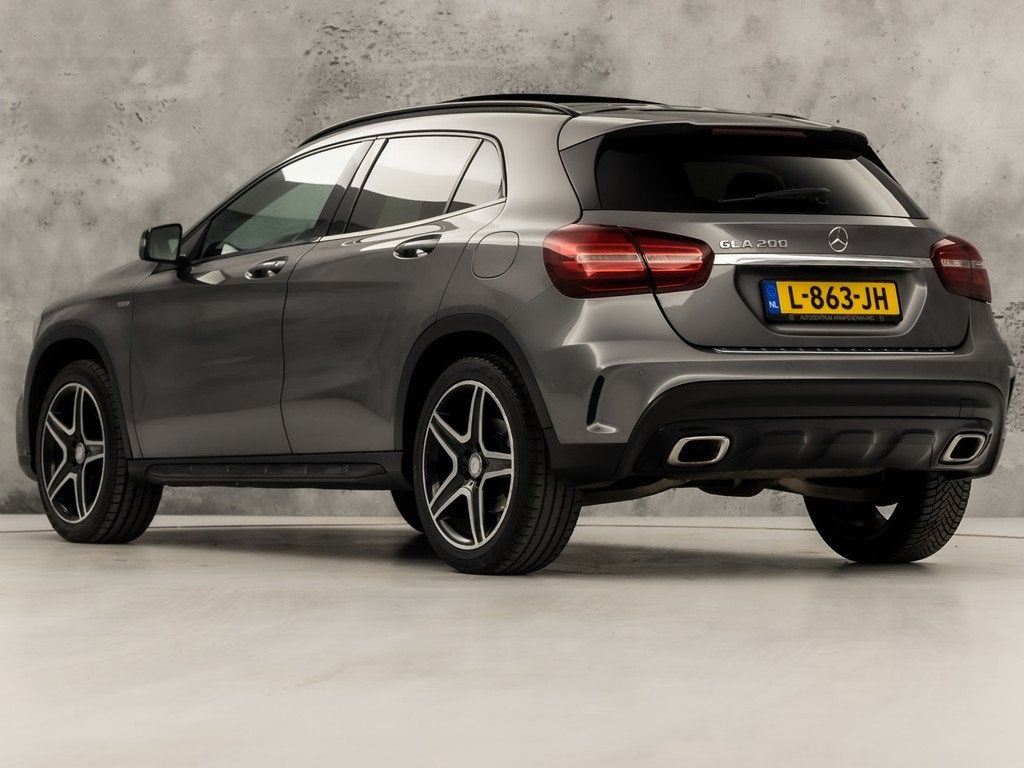 Mercedes-Benz GLA 200 AMG Sport 156Pk Automaat (PANORAMADAK,, 12 maanden, Gebruikt, Leder en Stof, 1595 cc