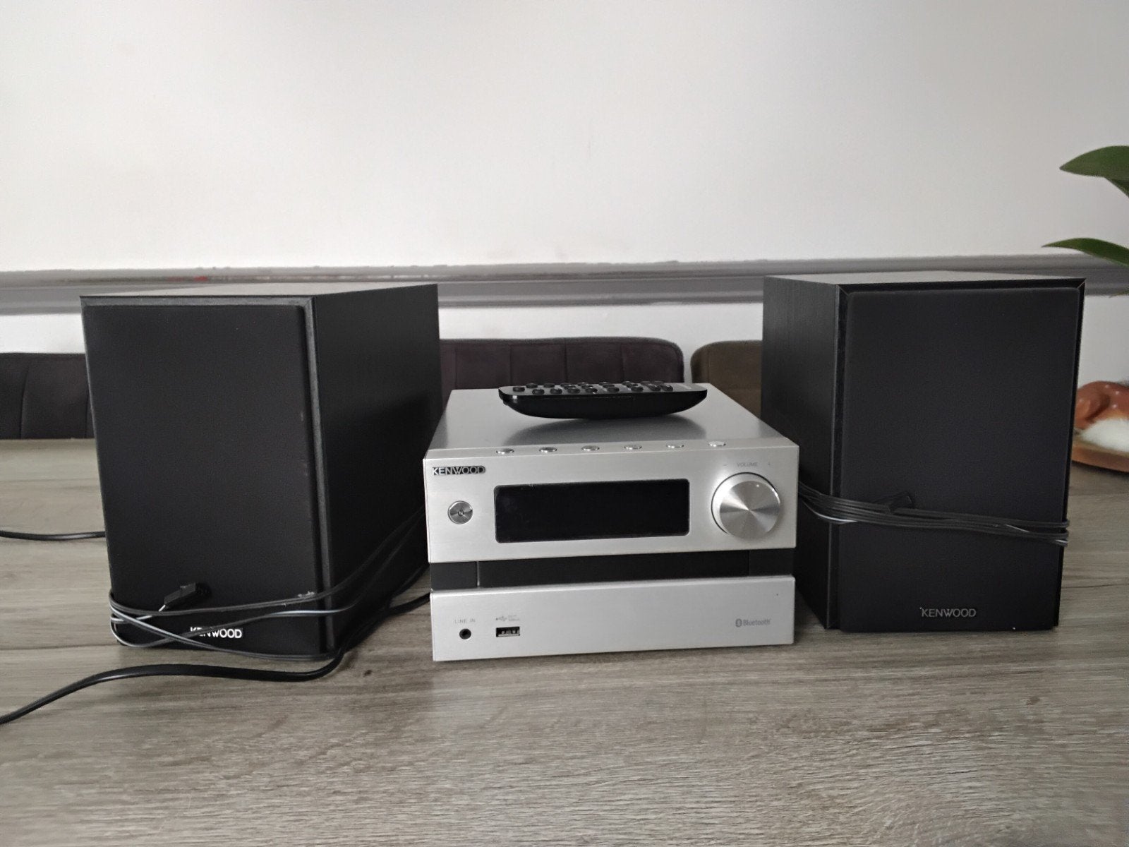 Kenwood M-718BT Stereoset met Bluetooth, USB en MP3, Ophalen