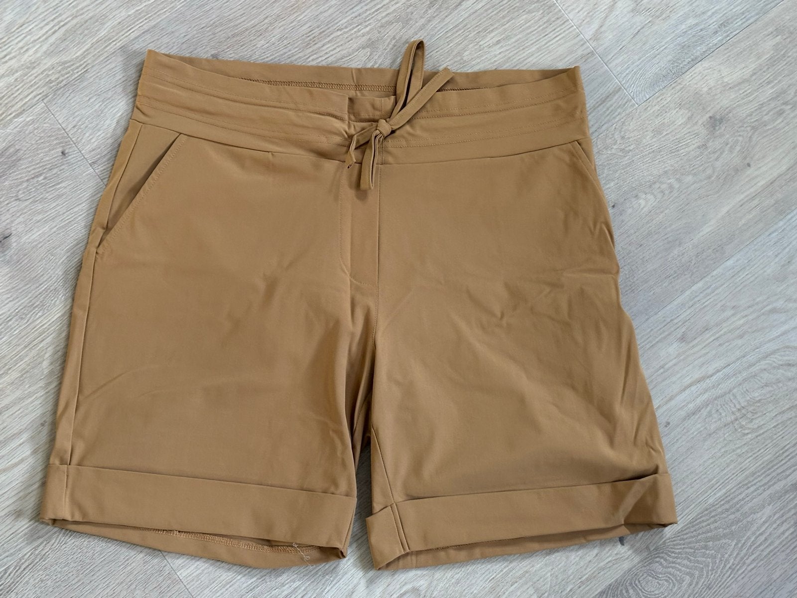Studio Anneloes shorts maat XL, Kleding | Dames, Broeken en Pantalons, Kort, Beige, Maat 46/48 (XL) of groter, Ophalen of Verzenden