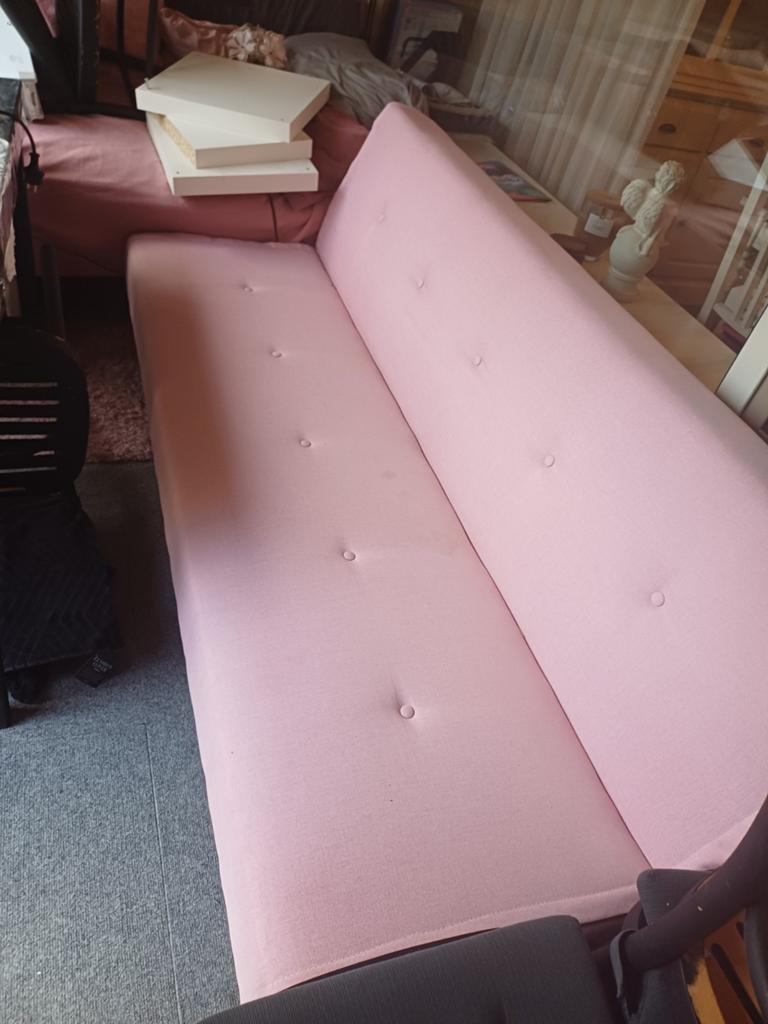 Slaapbank roze, Ophalen, Zo goed als nieuw, Tweepersoons
