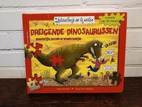 Dinoboek en dino puzzels, Dreigende dinosaurussen, Ophalen of Verzenden, Zo goed als nieuw, Fictie algemeen