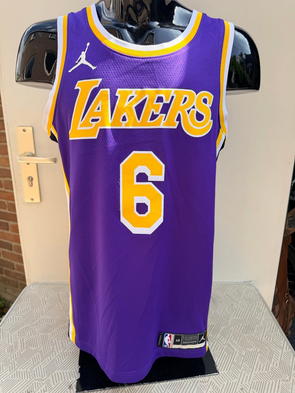 Nike Jordan Lakers LeBron James #6 NBA Jersey Maat L, Paars, Ophalen of Verzenden, Zo goed als nieuw, Maat 42/44 (L)