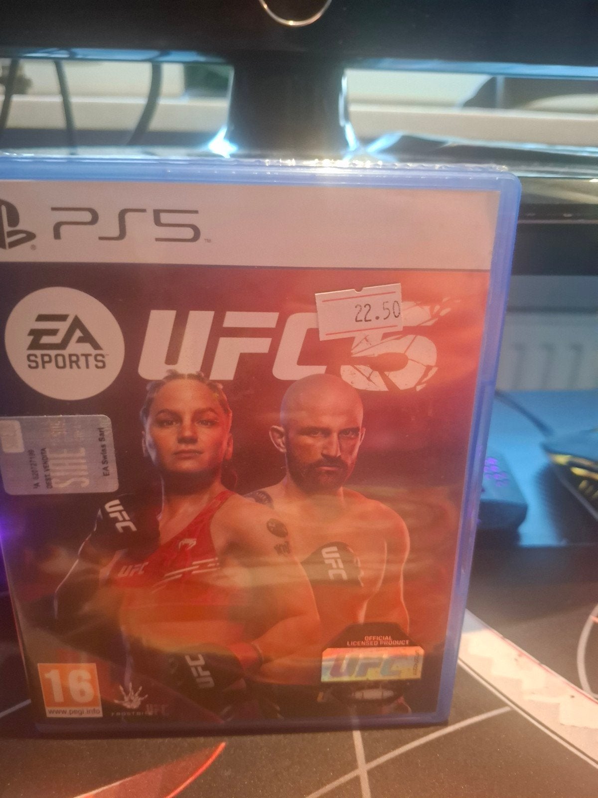 Ps5 UFC 5, Spelcomputers en Games, Verzenden, Zo goed als nieuw