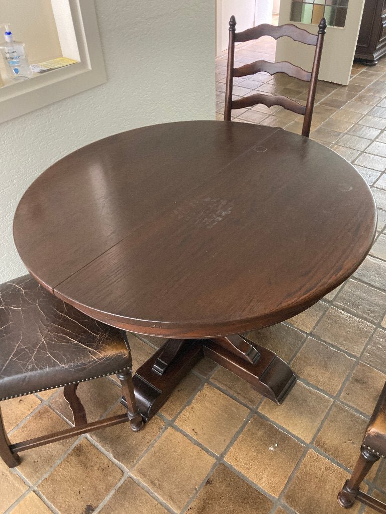 Ronde houten eettafel - Klassiek design, Huis en Inrichting, Tafels | Eettafels, Ophalen, Gebruikt, Klassiek, Rond
