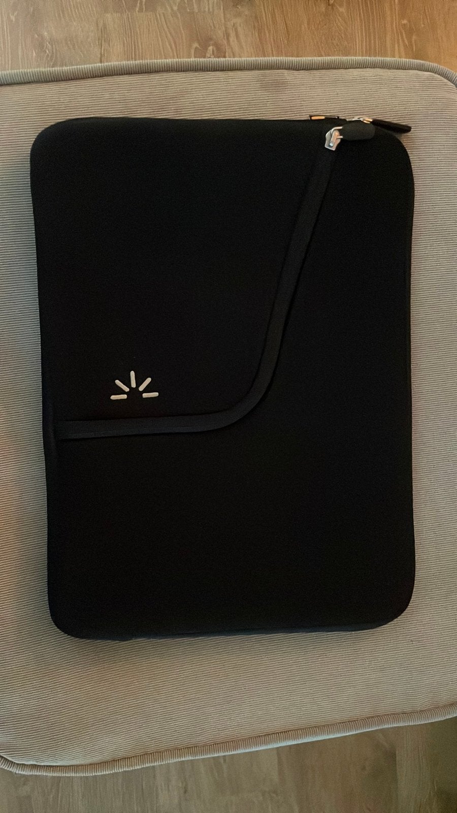 Case Logic laptopsleeve – Zwart | Nette staat, Computers en Software, Laptophoezen, Ophalen of Verzenden, 13 inch, Zo goed als nieuw