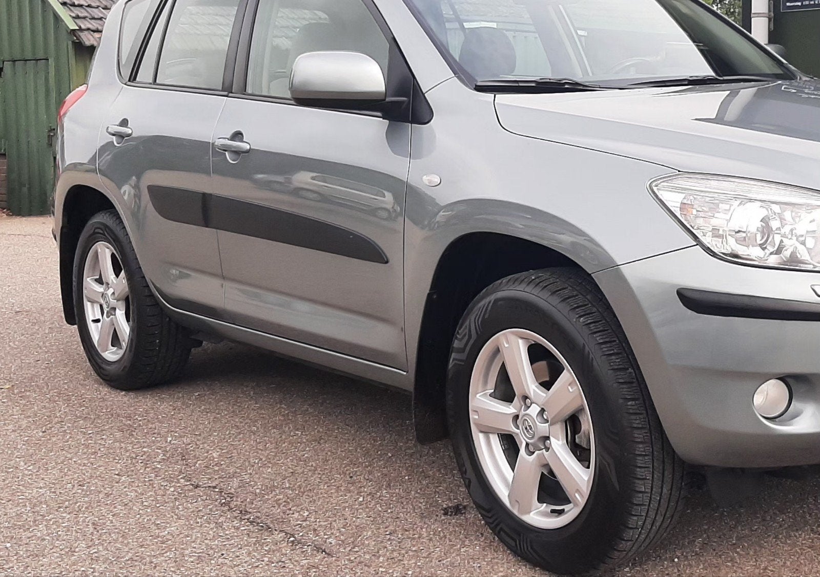 Toyota RAV4 2.0 (XA30) 2006 Velgen en Banden, Ophalen, Gebruikt, Banden en Velgen, 17 inch