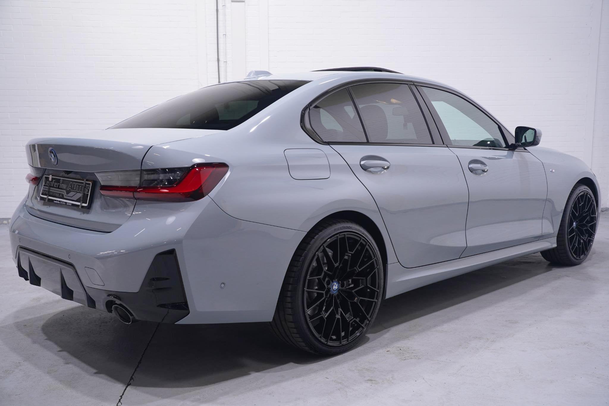 BMW 3-serie 330e M Sport Head up Schuifdak Camera Memory Sha, Auto's, 1998 cc, Achterwielaandrijving, Gebruikt, 4 cilinders