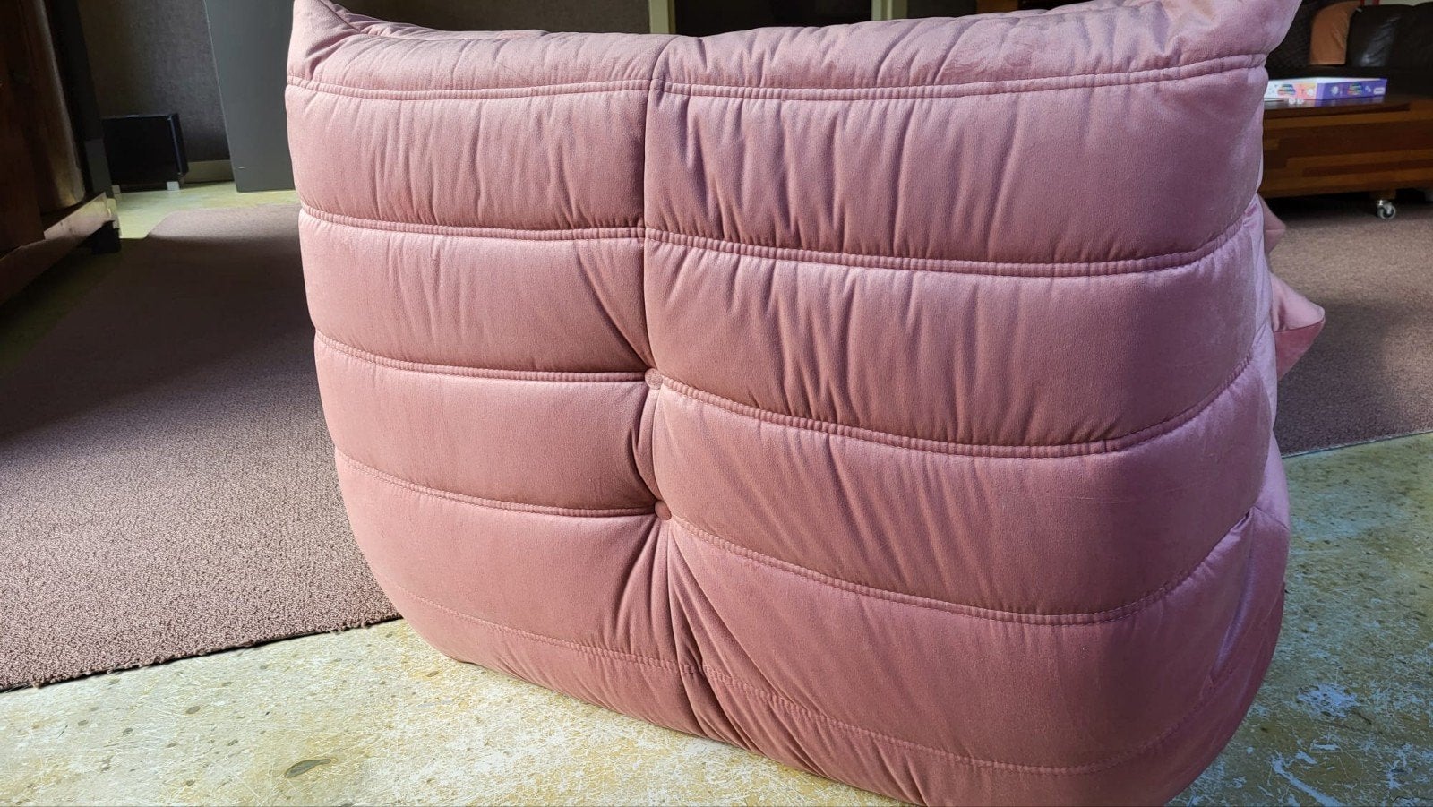 Foto 5 van Togo Ligne Roset fauteuil en poef - Nieuwstaat