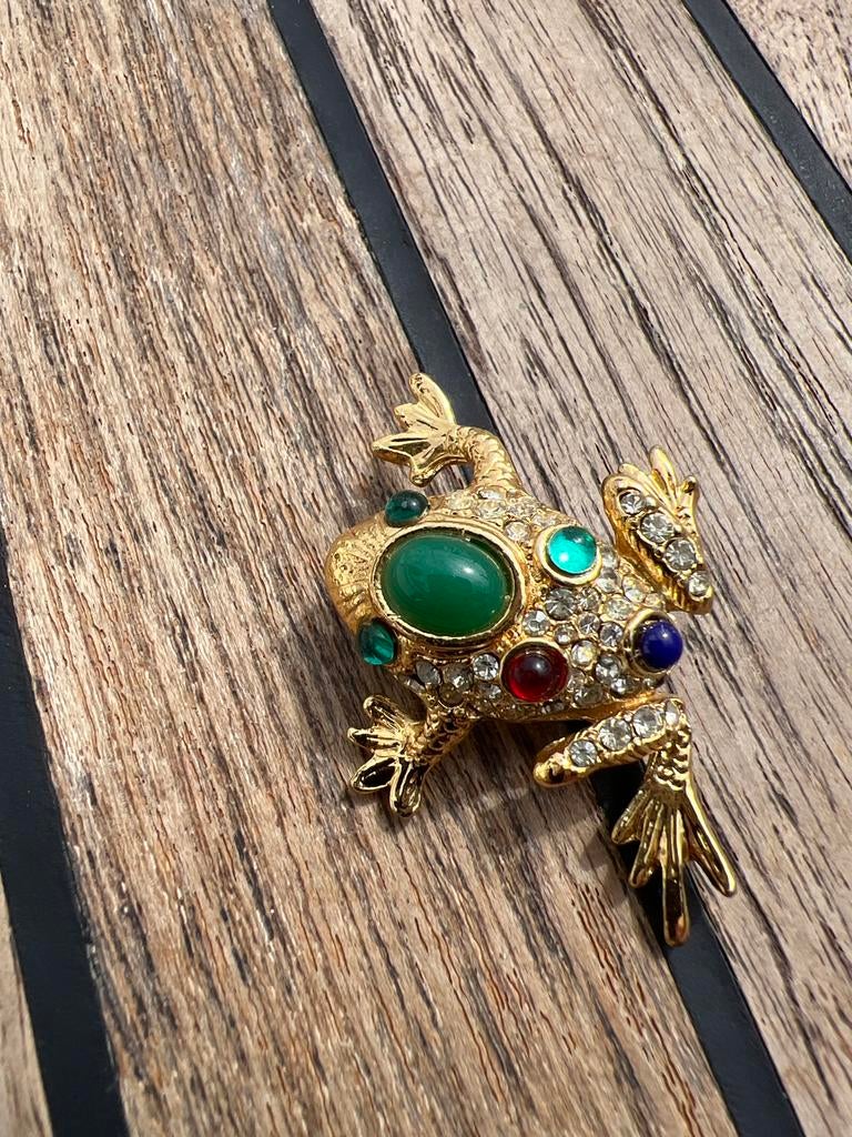 Kikker broche met cabochon geslepen stenen en kristallen, Sieraden, Tassen en Uiterlijk, Broches, Zo goed als nieuw, Overige materialen