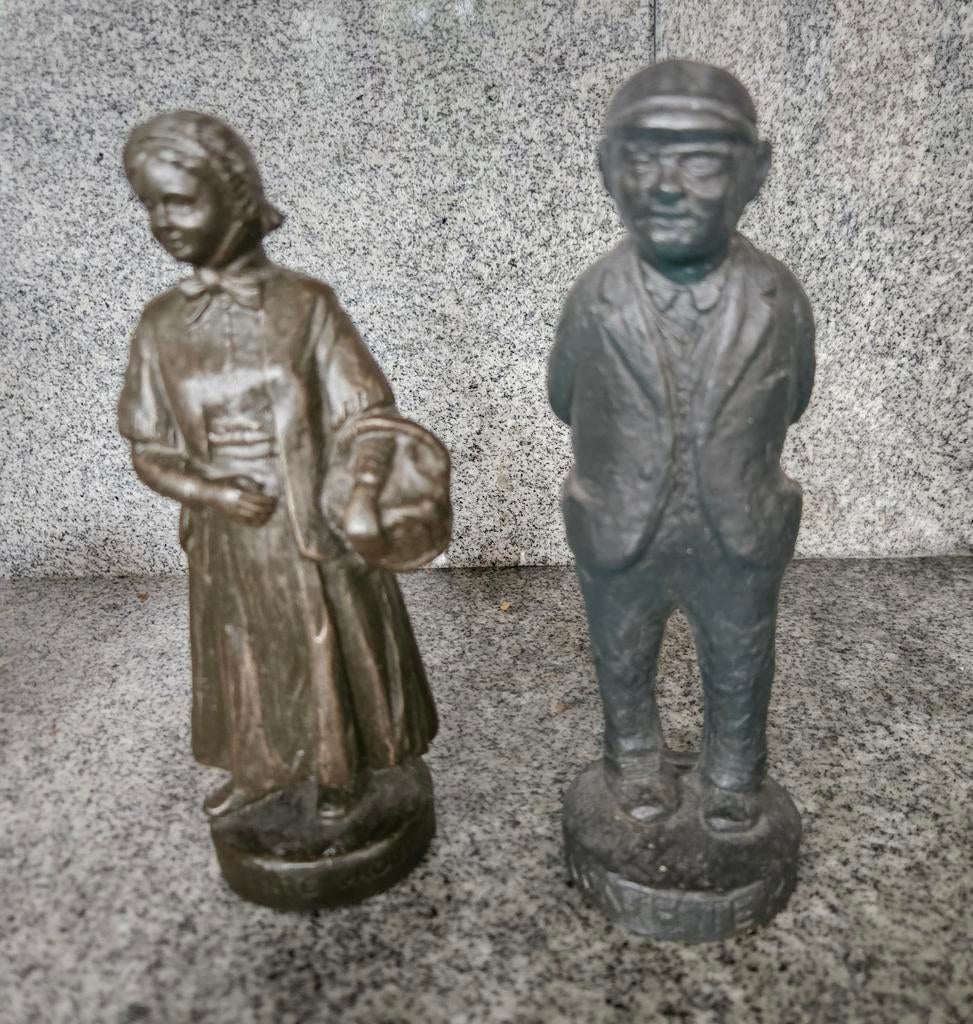 Beeldjes 'Contente Vrouw' & 'Contente Man' - Brabants, Ophalen of Verzenden