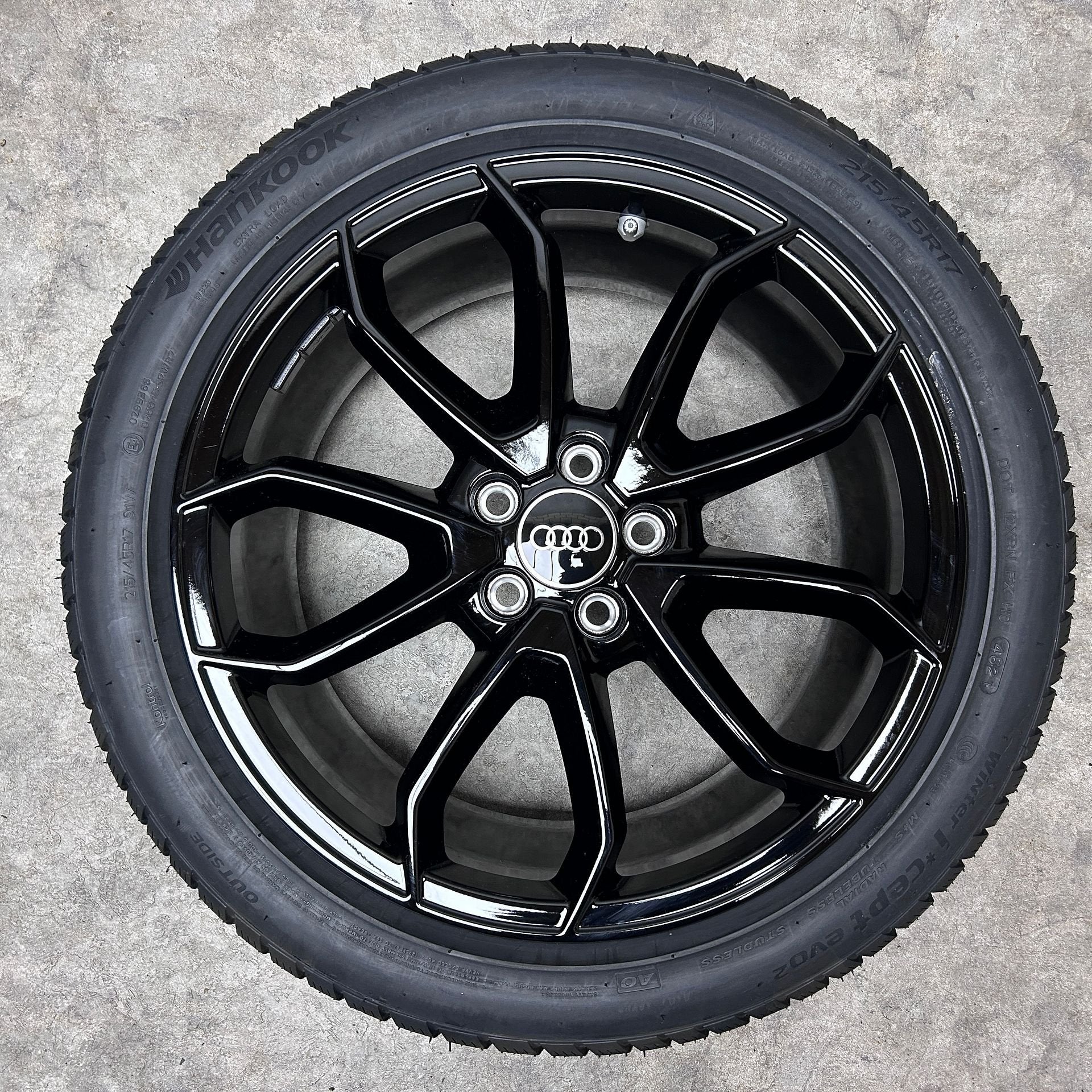 diversen originele velgen + winterbanden Audi A1, -, -, Banden en Velgen, 17 inch