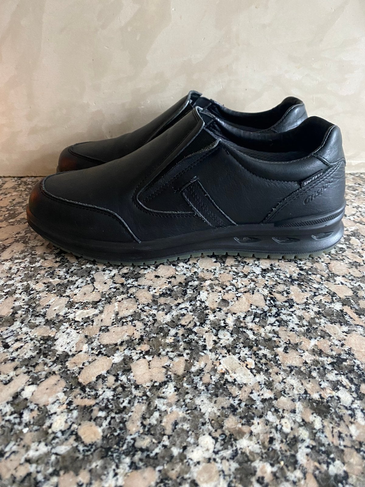 Grisport active zwart leren instappers schoenen leer 42, Ophalen, Zwart, Zo goed als nieuw, Werkschoenen