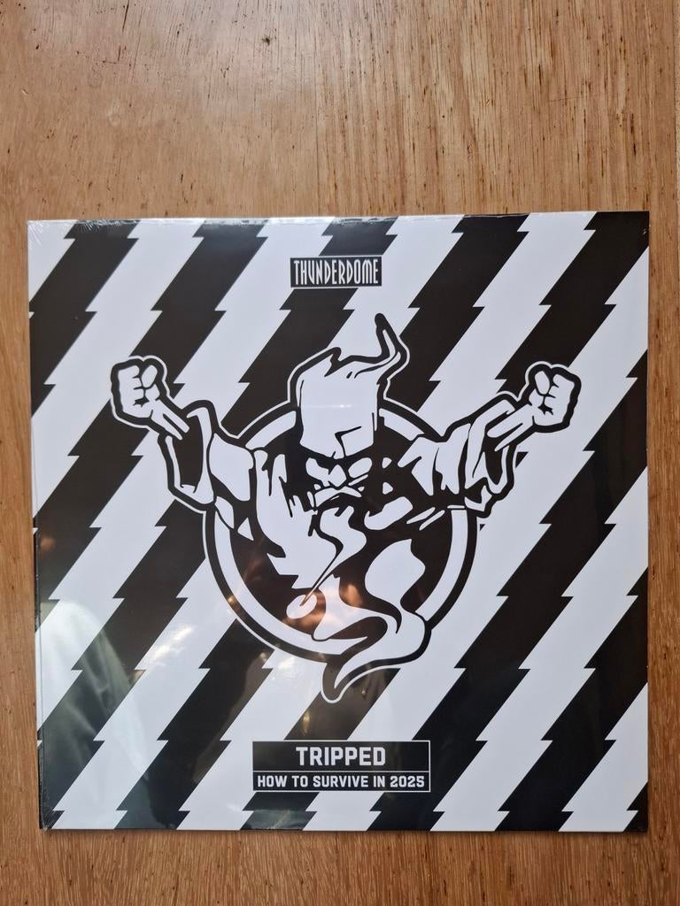Thunderdome Tripped How To Survive In 2025. ID&T Hardcore, Ophalen of Verzenden, Nieuw in verpakking, Overige formaten