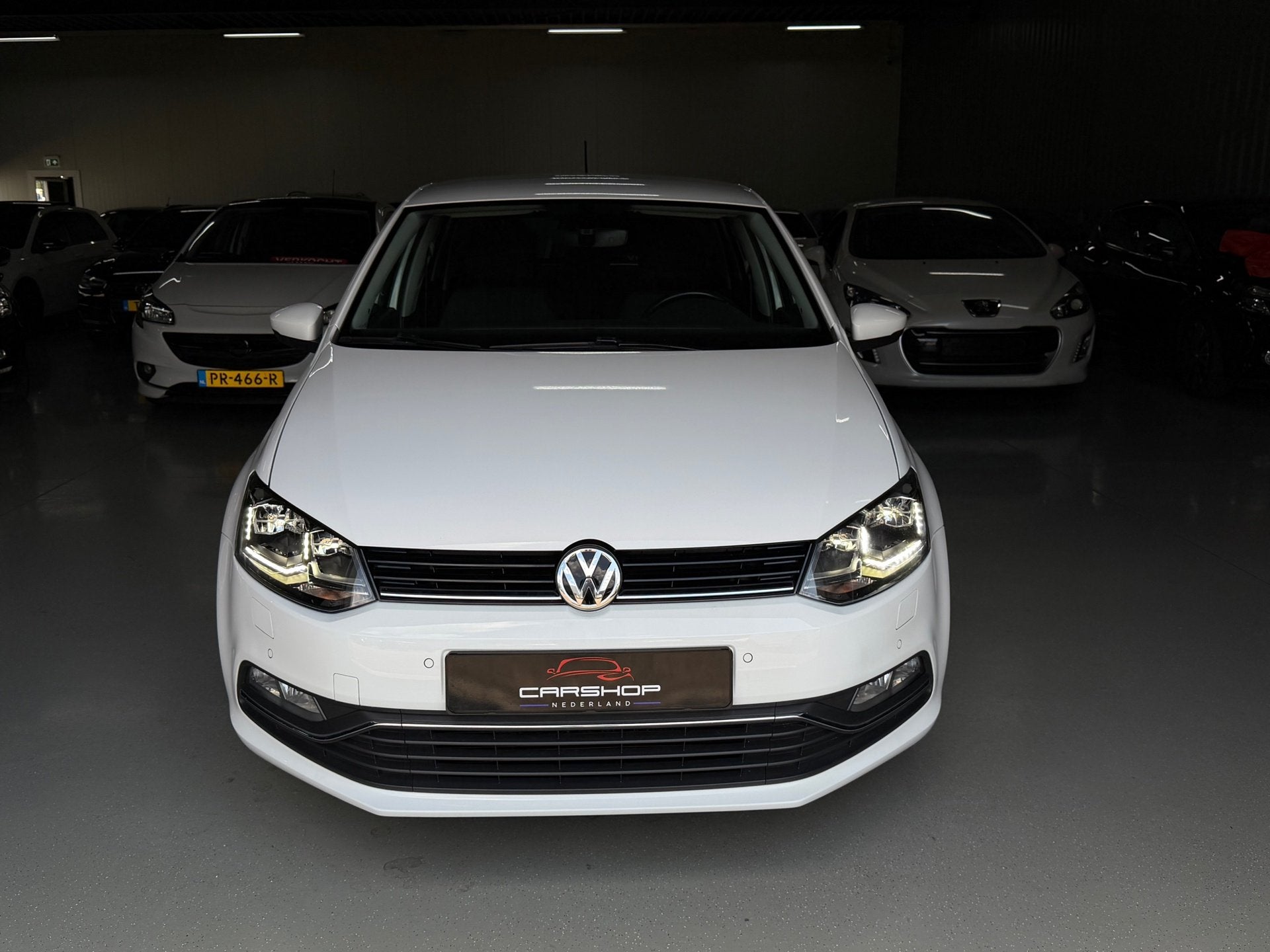Volkswagen Polo 1.2 TSI SOUND EDITION! CARPLAY/CRUISE/STOELV, Auto's, Stof, Gebruikt, Zwart, 4 cilinders