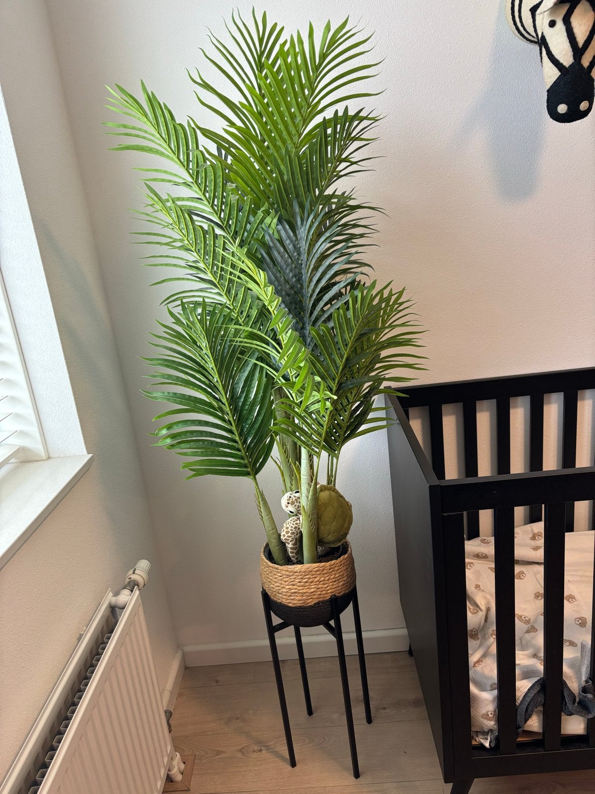 Grote kunstpalm in rieten pot met standaard, Ophalen, Binnen, Groen, Kunstplant