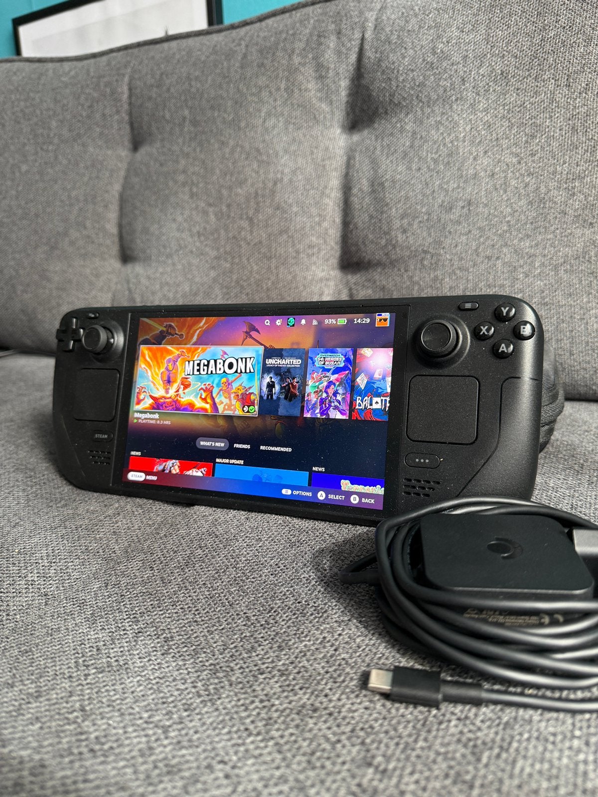 Steam Deck Oled 1TB (met draagetui, oplader en doos)