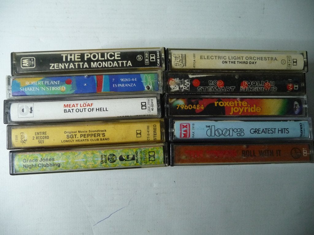 A Cassettebandjes o.a. The Police, Meat love, ELO, R. Plant, Cd's en Dvd's, Cassettebandjes, Gebruikt, 2 t/m 25 bandjes, Ophalen of Verzenden