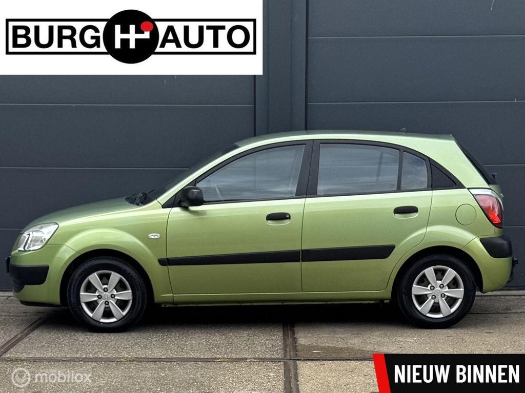 Kia Rio 1.4 X-pect 5 deurs - APK TM 03-06-2027 - TREKHAAK -, Auto's, Kia, Voorwielaandrijving, Stof, Gebruikt, Zwart