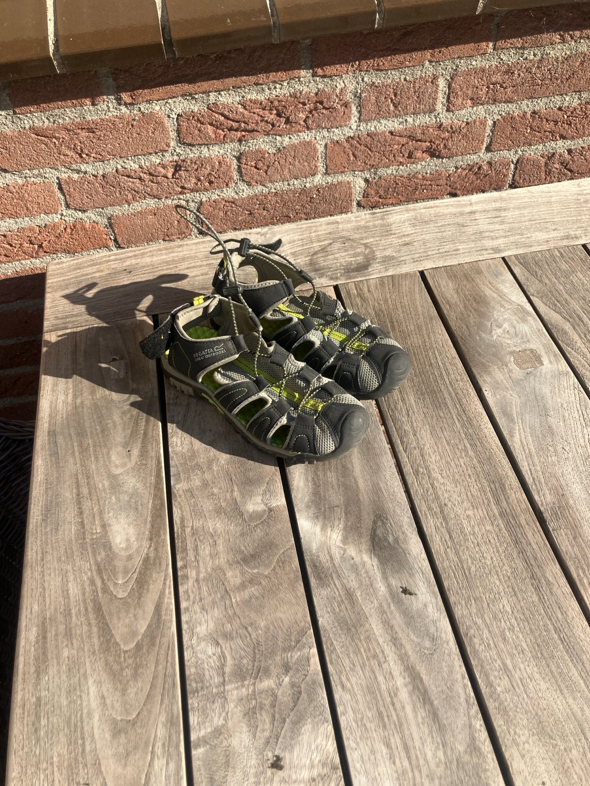 Regatta Outdoors sandalen maat 36, Kleding | Dames, Ophalen of Verzenden, Zo goed als nieuw, Grijs, Sandalen of Muiltjes