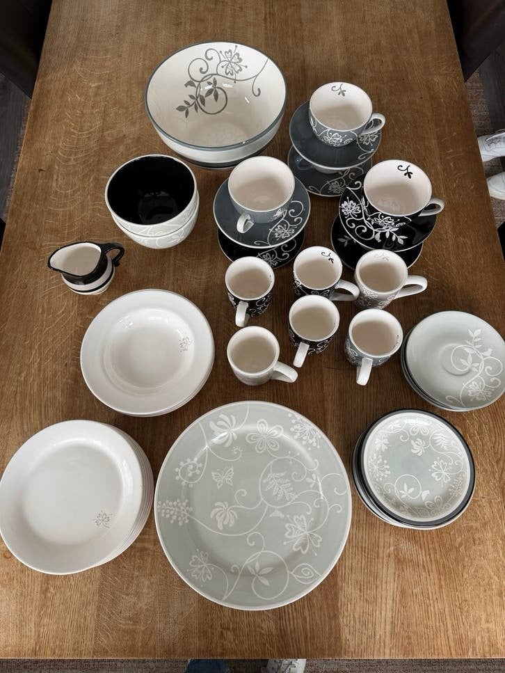 Uitgebreid Riverdale servies set - Gebruikt, goede staat, Ophalen of Verzenden, Gebruikt, Compleet servies