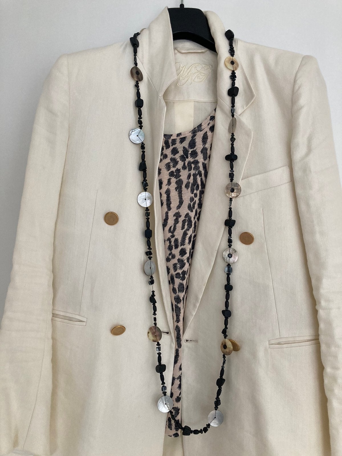 Lange KETTING zwart met parelmoer achtige onderdelen, Ophalen of Verzenden, Zo goed als nieuw, Zwart, Overige materialen