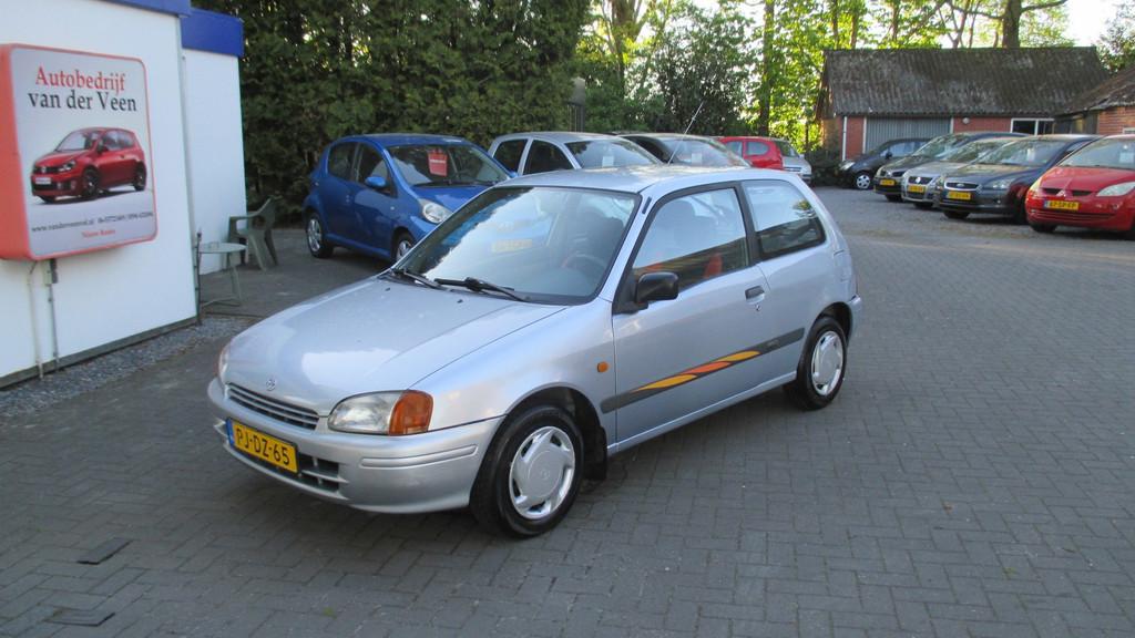 Toyota Starlet 1.3-16V XLi GTSi, Stof, Gebruikt, 4 cilinders, Starlet