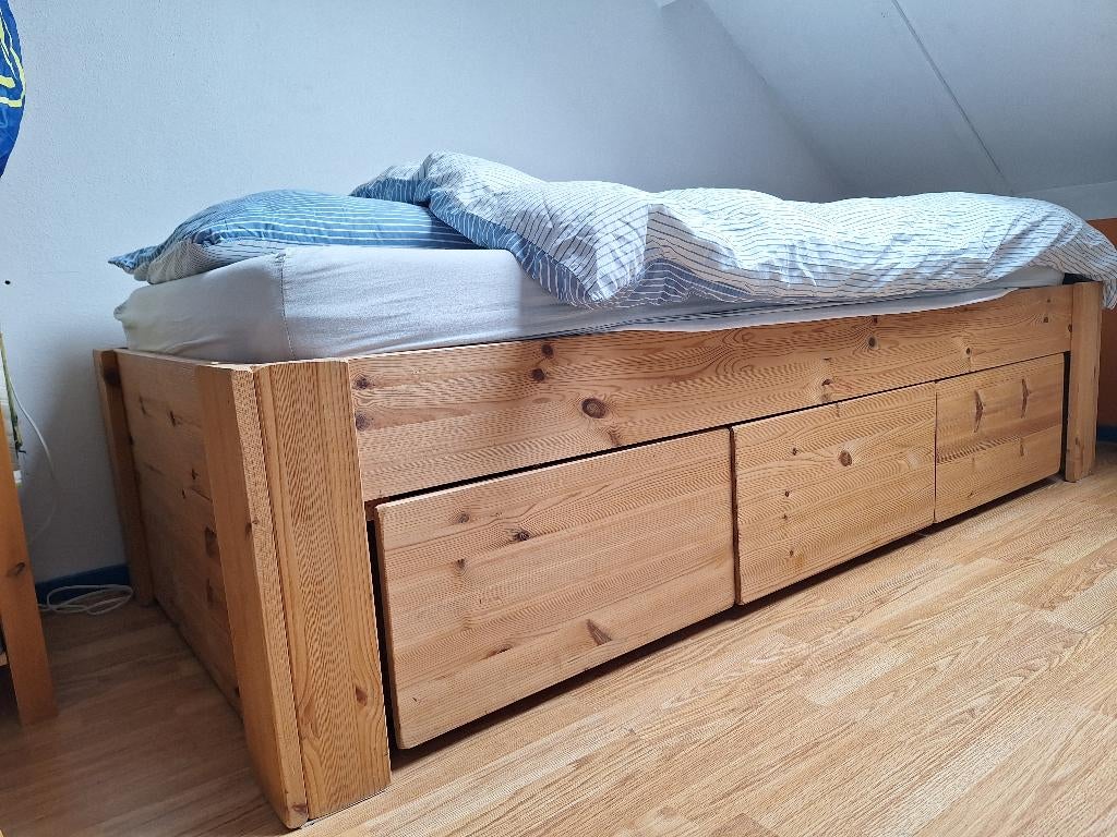 Stevig grenen eenpersoons bed, Ophalen, Gebruikt, 90 cm, Grenen blank hout met auping spiraal