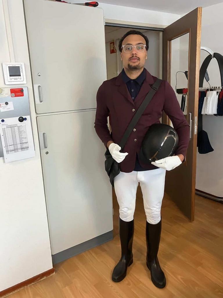Verzorgpaard met bijrijder aangeboden, Dieren en Toebehoren, Paarden en Pony's | Verzorgingsproducten, Zo goed als nieuw, Verzenden