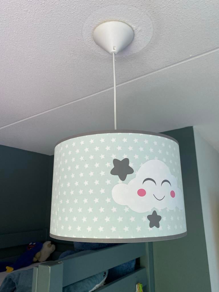 Leuke kinderlamp met wolkjes en sterren, Huis en Inrichting, Lampen | Hanglampen, Ophalen, Zo goed als nieuw, Stof, Minder dan 50 cm