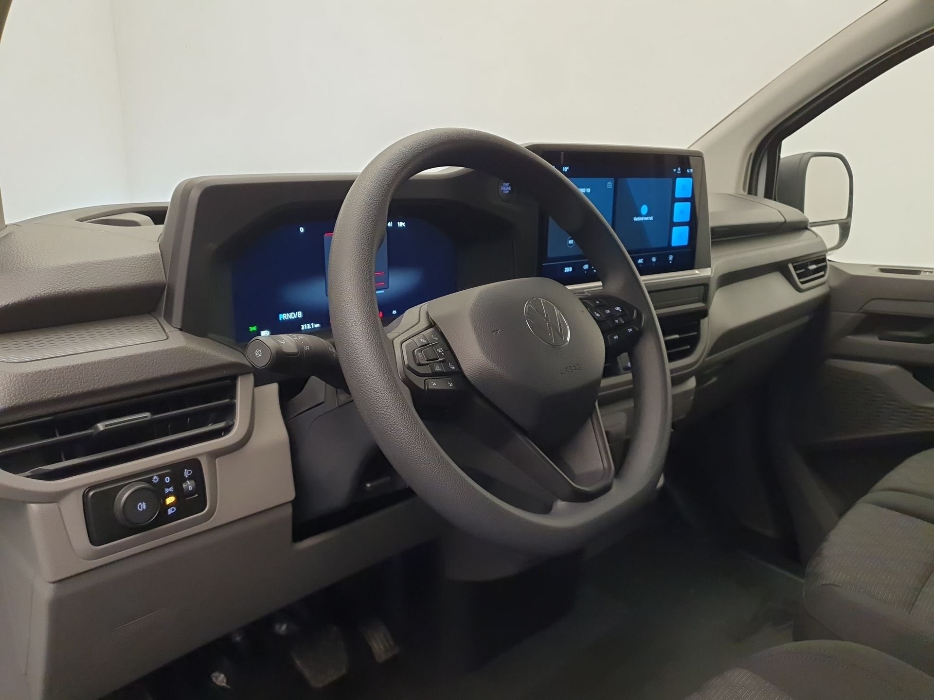 Volkswagen E-Transporter 64 kWh Camera, App connect, Climatr, Auto's, Automaat, Verwarmde buitenspiegels, Zwart, Wit