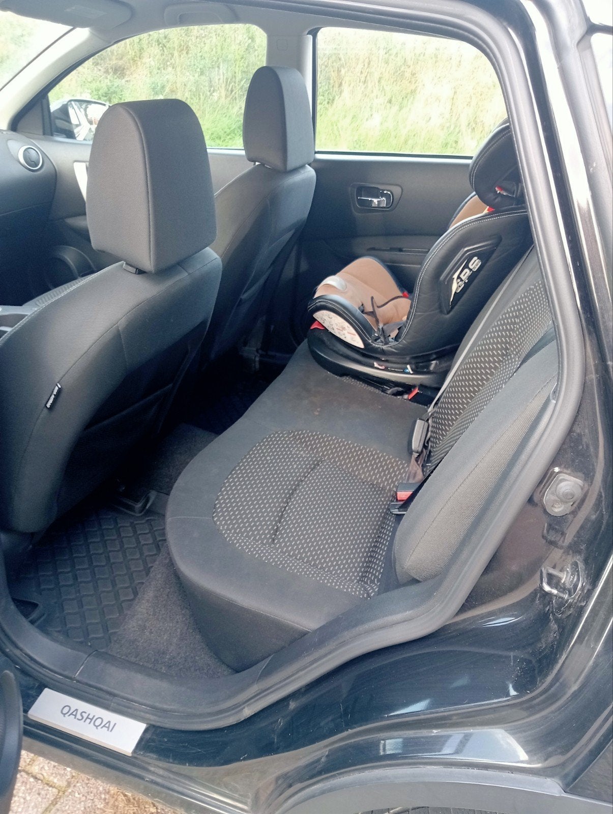 Foto 9 van Nissan Qashqai 2.0 2WD CVT 2008 Zwart