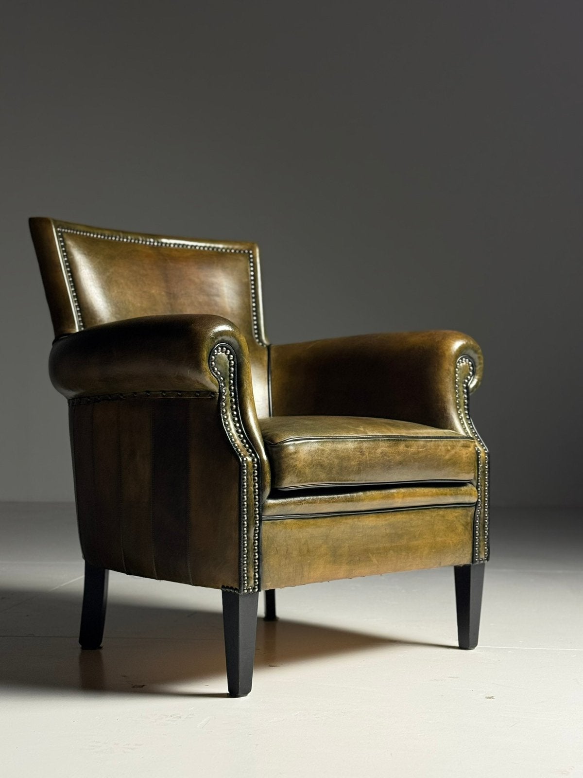 Schapenleren fauteuil groen bruin klassiek, Huis en Inrichting, Fauteuils, Ophalen, Zo goed als nieuw, 75 tot 100 cm, 50 tot 75 cm